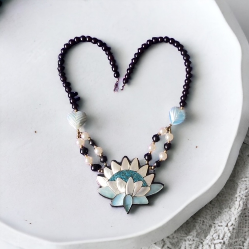 Lee Sands 1980's Large Inlaid Mother of Pearl Lotus Flower Multi-Strand Necklace
